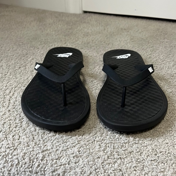 Nike Shoes Mens Nike Flip Flop Poshmark